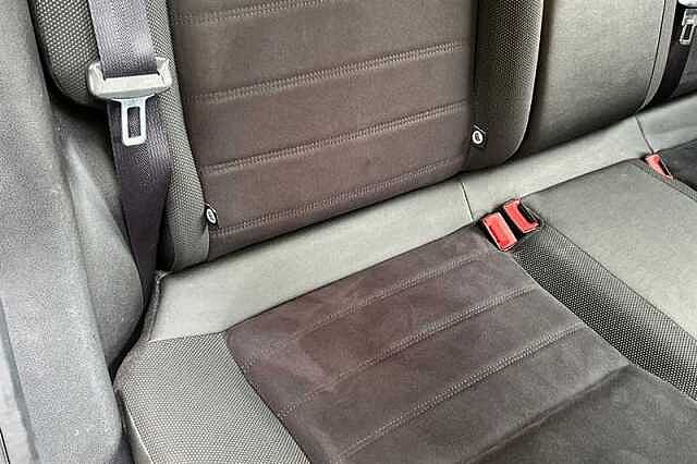 Nissan Juke 1.2 DIG-T N-CONNECTA 5DR