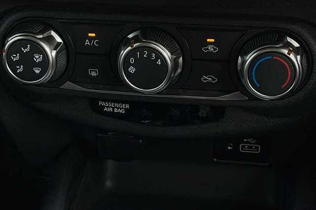 Nissan Juke 1.0 DIG-T 114 ACENTA 5DR