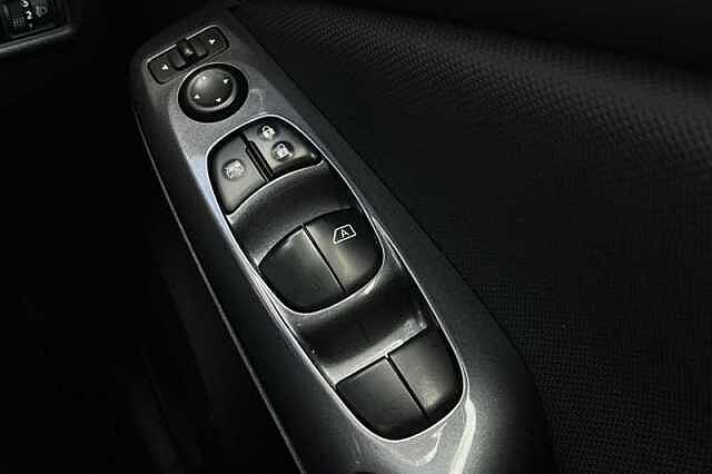 Nissan Juke 1.0 DIG-T 114 ACENTA 5DR