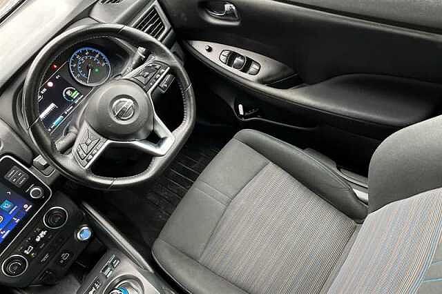 Nissan LEAF 110KW ACENTA 40KWH 5DR AUTO [6.6KW CHARGER]