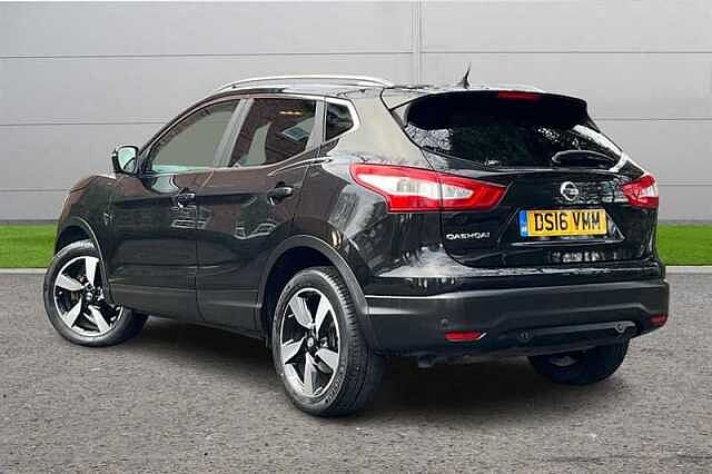Nissan Qashqai 1.2 DIG-T N-CONNECTA 5DR