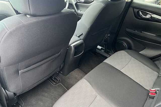 Nissan Qashqai 1.2 DIG-T N-CONNECTA 5DR