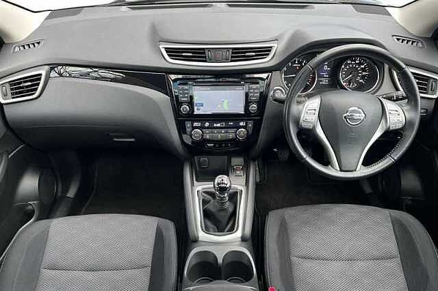 Nissan Qashqai 1.2 DIG-T N-CONNECTA 5DR
