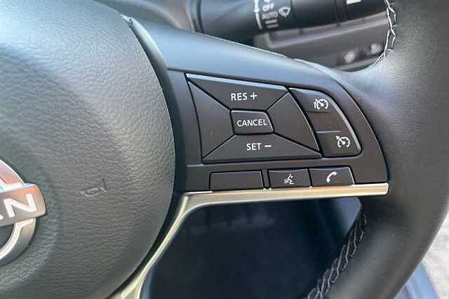 Nissan Juke 1.0 DIG-T N-CONNECTA 5DR