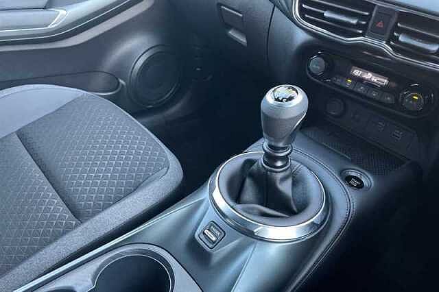 Nissan Juke 1.0 DIG-T N-CONNECTA 5DR