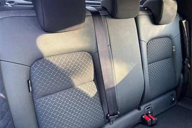 Nissan Juke 1.0 DIG-T N-CONNECTA 5DR