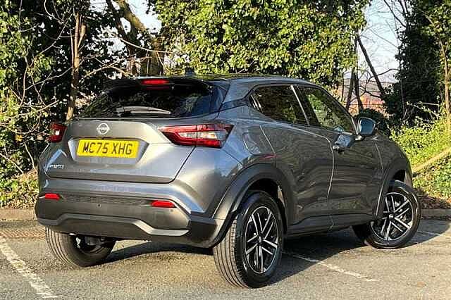 Nissan Juke 1.0 DIG-T N-CONNECTA 5DR