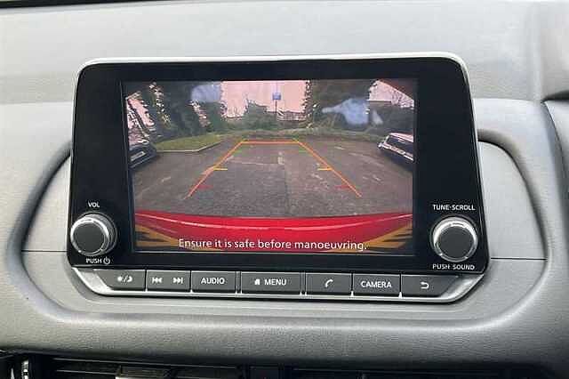 Nissan Qashqai 1.3 DIG-T MH ACENTA PREMIUM 5DR