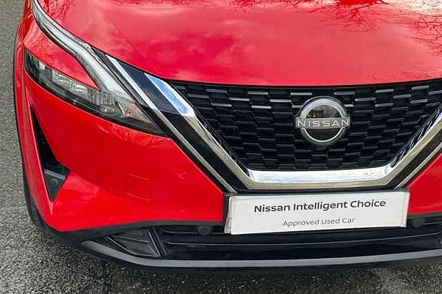 Nissan Qashqai 1.3 DIG-T MH ACENTA PREMIUM 5DR