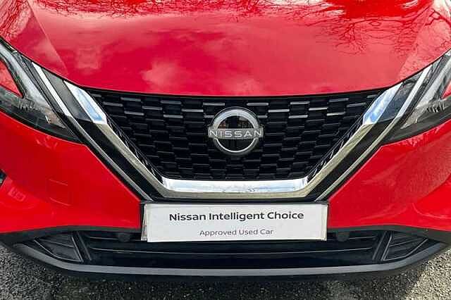 Nissan Qashqai 1.3 DIG-T MH ACENTA PREMIUM 5DR