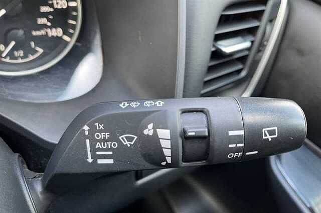 Nissan Qashqai 1.3 DIG-T MH ACENTA PREMIUM 5DR