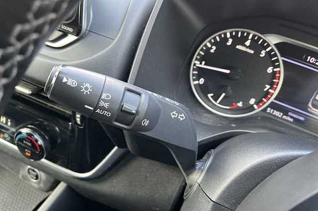 Nissan Qashqai 1.3 DIG-T MH ACENTA PREMIUM 5DR