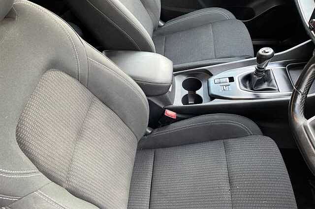 Nissan Qashqai 1.3 DIG-T MH ACENTA PREMIUM 5DR