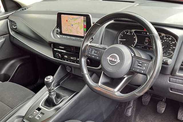 Nissan Qashqai 1.3 DIG-T MH ACENTA PREMIUM 5DR