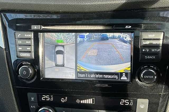 Nissan Qashqai 1.2 DIG-T N-CONNECTA 5DR