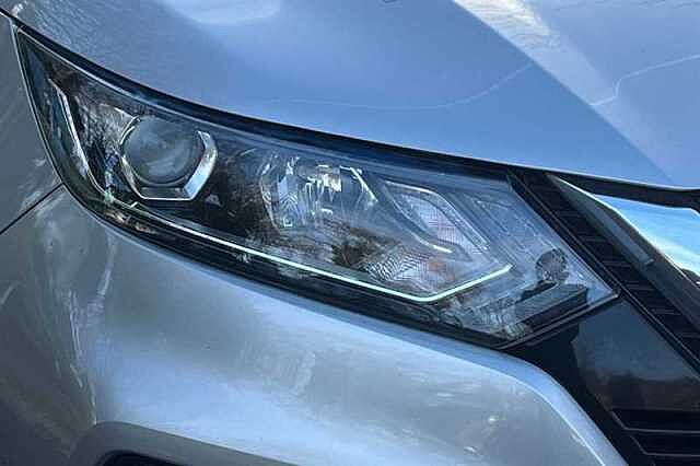 Nissan Qashqai 1.2 DIG-T N-CONNECTA 5DR