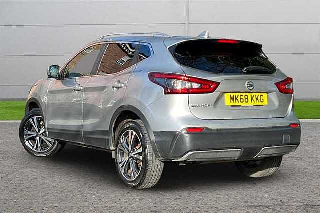 Nissan Qashqai 1.2 DIG-T N-CONNECTA 5DR