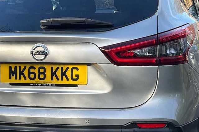 Nissan Qashqai 1.2 DIG-T N-CONNECTA 5DR