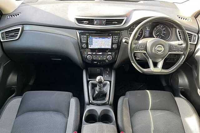 Nissan Qashqai 1.2 DIG-T N-CONNECTA 5DR