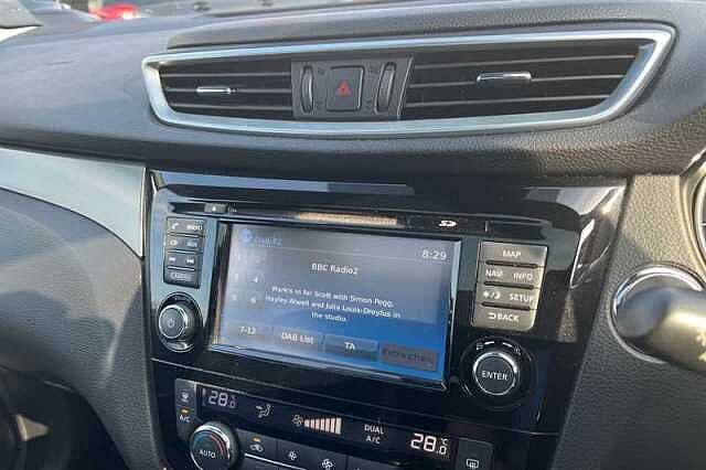 Nissan Qashqai 1.2 DIG-T N-CONNECTA 5DR