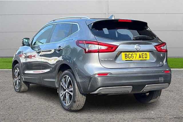 Nissan Qashqai 1.2 DIG-T N-CONNECTA 5DR