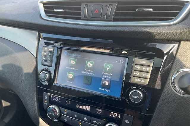 Nissan Qashqai 1.2 DIG-T N-CONNECTA 5DR