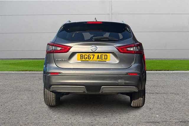Nissan Qashqai 1.2 DIG-T N-CONNECTA 5DR