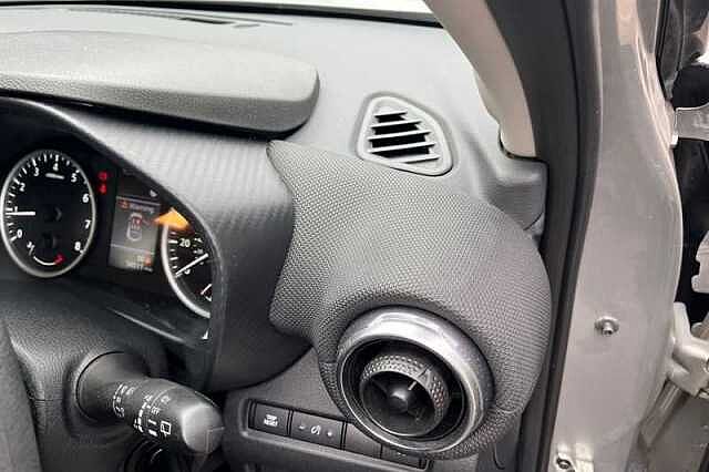 Nissan Juke 1.0 DIG-T 114 ACENTA 5DR