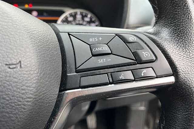 Nissan Juke 1.0 DIG-T 114 N-CONNECTA 5DR