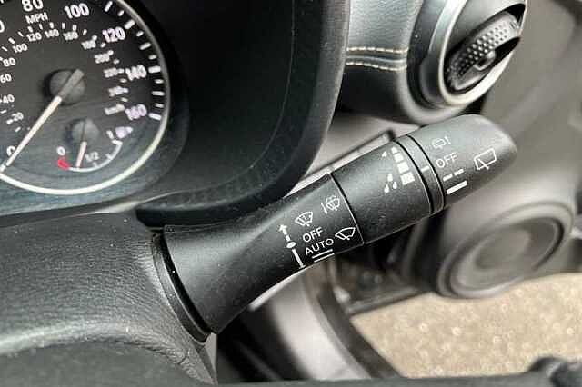 Nissan Juke 1.0 DIG-T 114 N-CONNECTA 5DR