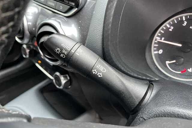 Nissan Juke 1.0 DIG-T 114 N-CONNECTA 5DR