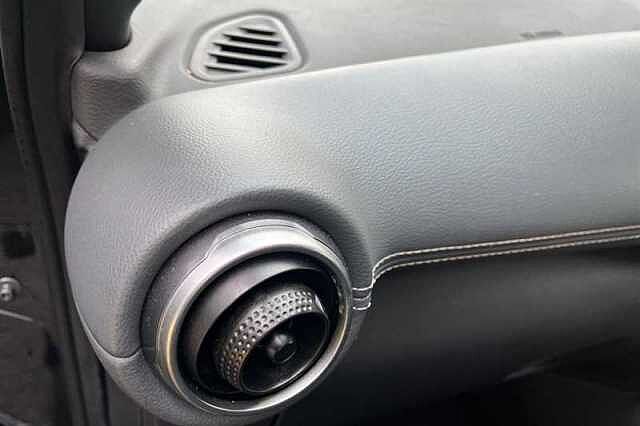 Nissan Juke 1.0 DIG-T 114 N-CONNECTA 5DR