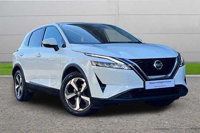 Nissan Qashqai 1.3 DIG-T MH N-CONNECTA 5DR