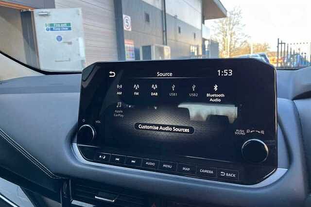 Nissan Qashqai 1.3 DIG-T MH N-CONNECTA 5DR