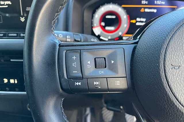 Nissan Qashqai 1.3 DIG-T MH N-CONNECTA 5DR