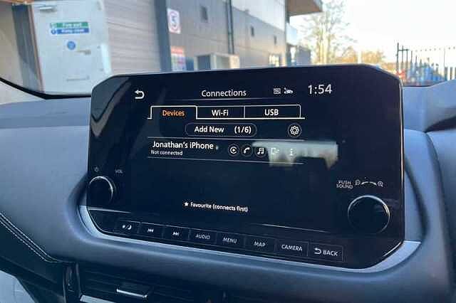 Nissan Qashqai 1.3 DIG-T MH N-CONNECTA 5DR