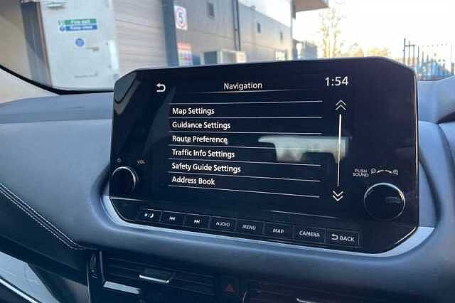 Nissan Qashqai 1.3 DIG-T MH N-CONNECTA 5DR