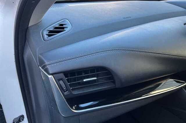 Nissan Qashqai 1.3 DIG-T MH N-CONNECTA 5DR