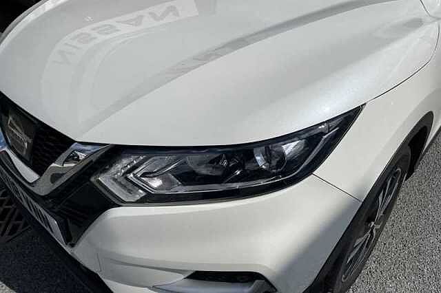 Nissan Qashqai 1.2 DIG-T N-CONNECTA 5DR