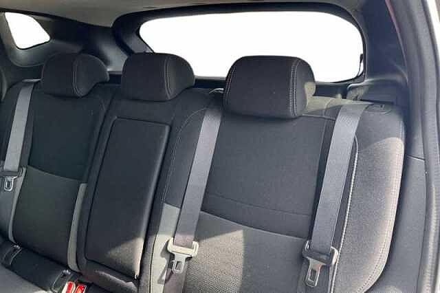 Nissan Qashqai 1.2 DIG-T N-CONNECTA 5DR