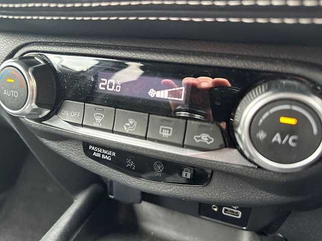 Nissan JUKE DiG-T 114 N-Connecta