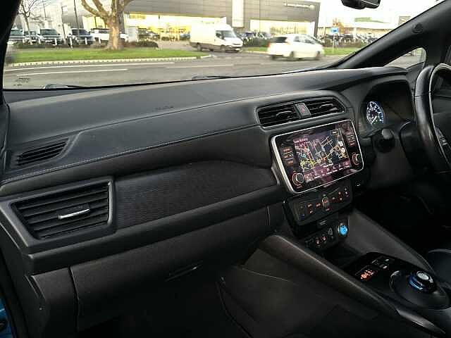Nissan LEAF 40kWh Tekna