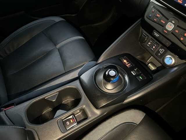 Nissan LEAF 40kWh Tekna