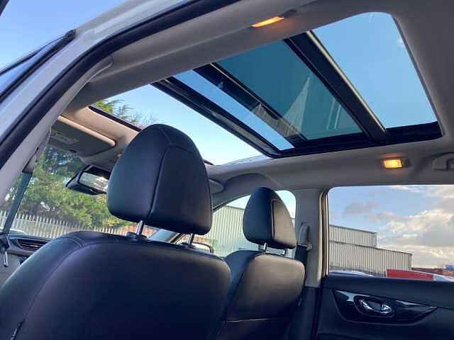 Nissan X-trail 1.7 dCi Tekna 5dr