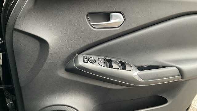 Nissan Juke 1.0 DiG-T Acenta Premium 5dr