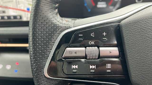 Nissan Ariya ARIYA 160kW Advance 63kWh 22kWCh 5dr Auto