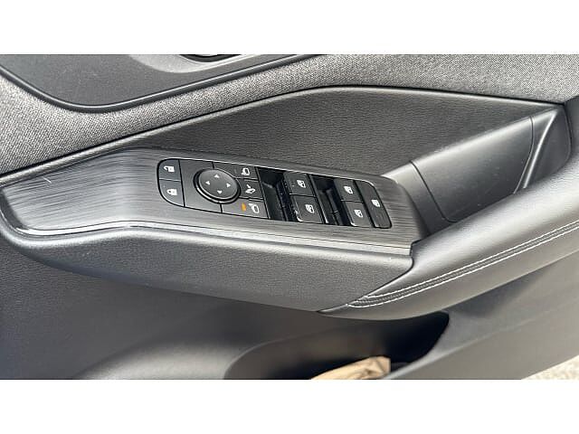 Nissan Qashqai 1.3 DiG-T MH Acenta Premium 5dr Petrol Hatchback