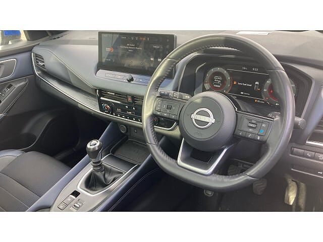 Nissan Qashqai 1.3 DiG-T MH Tekna 5dr Petrol Hatchback