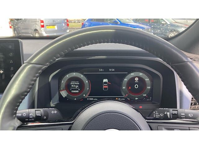 Nissan Qashqai 1.3 DiG-T MH Tekna 5dr Petrol Hatchback