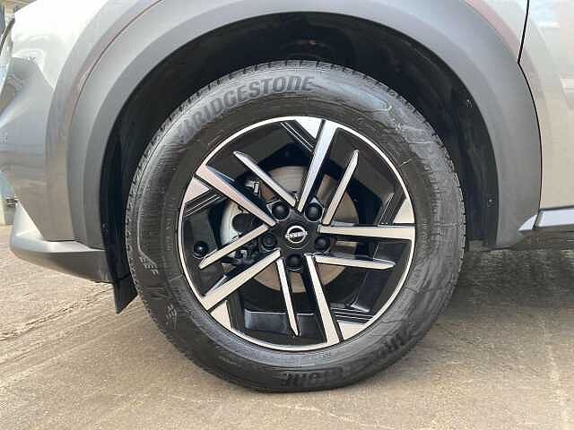 Nissan Juke 1.0 DIG-T N-Connecta Euro 6 (s/s) 5dr